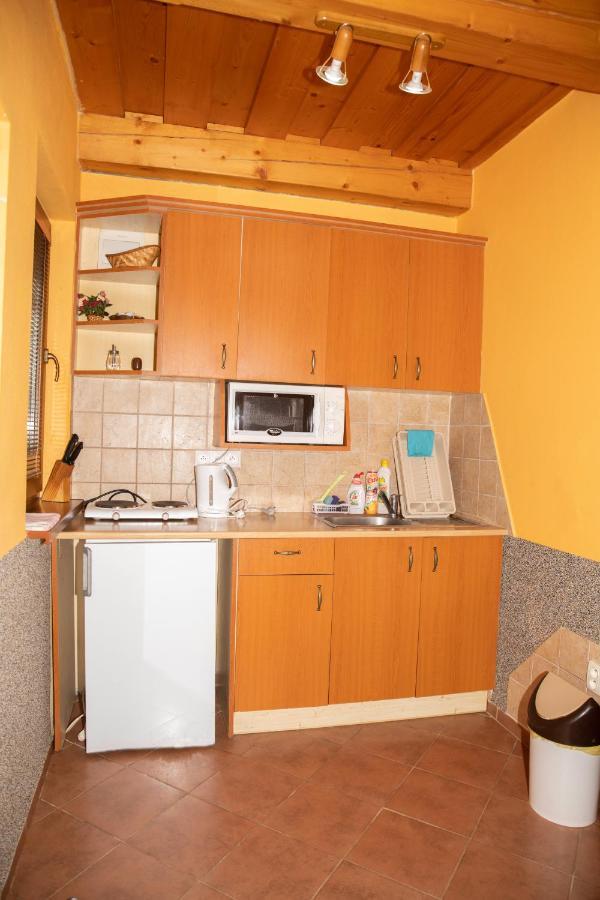 Apartmany Alma Vyhne Extérieur photo