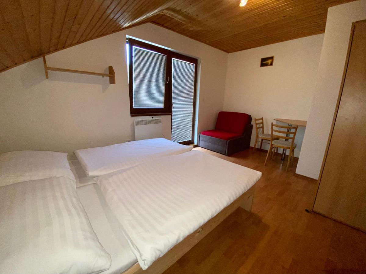Apartmany Alma Vyhne Extérieur photo