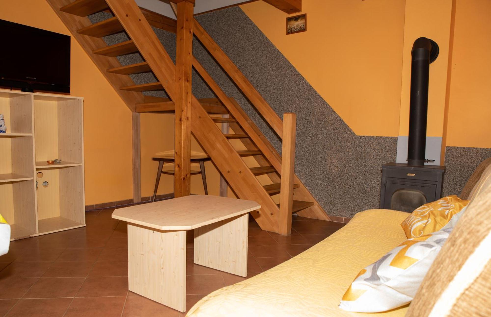 Apartmany Alma Vyhne Extérieur photo